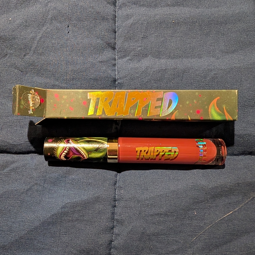 Gourmande Girls Trapped Lip Gloss - Piranha